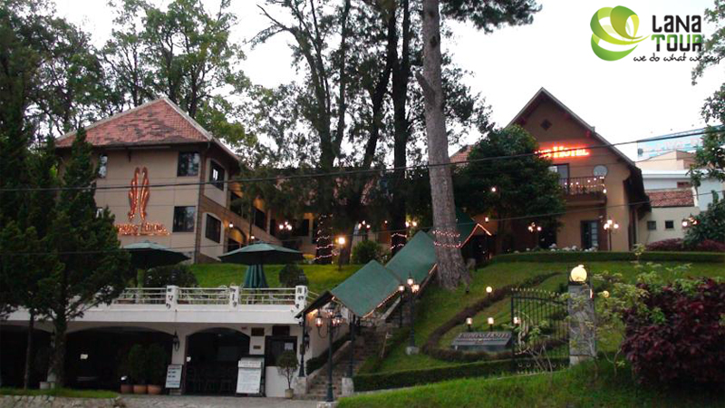 EMPRESS HOTEL 3*